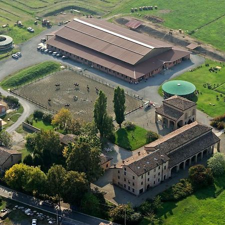 Agriturismo Corte Ghiara Ξενοδοχείο Fontanellato Εξωτερικό φωτογραφία